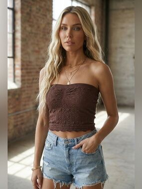 NWT Nikibiki Lace Textured Seamless Tube Top Strapless Crop Cropped Top Brown